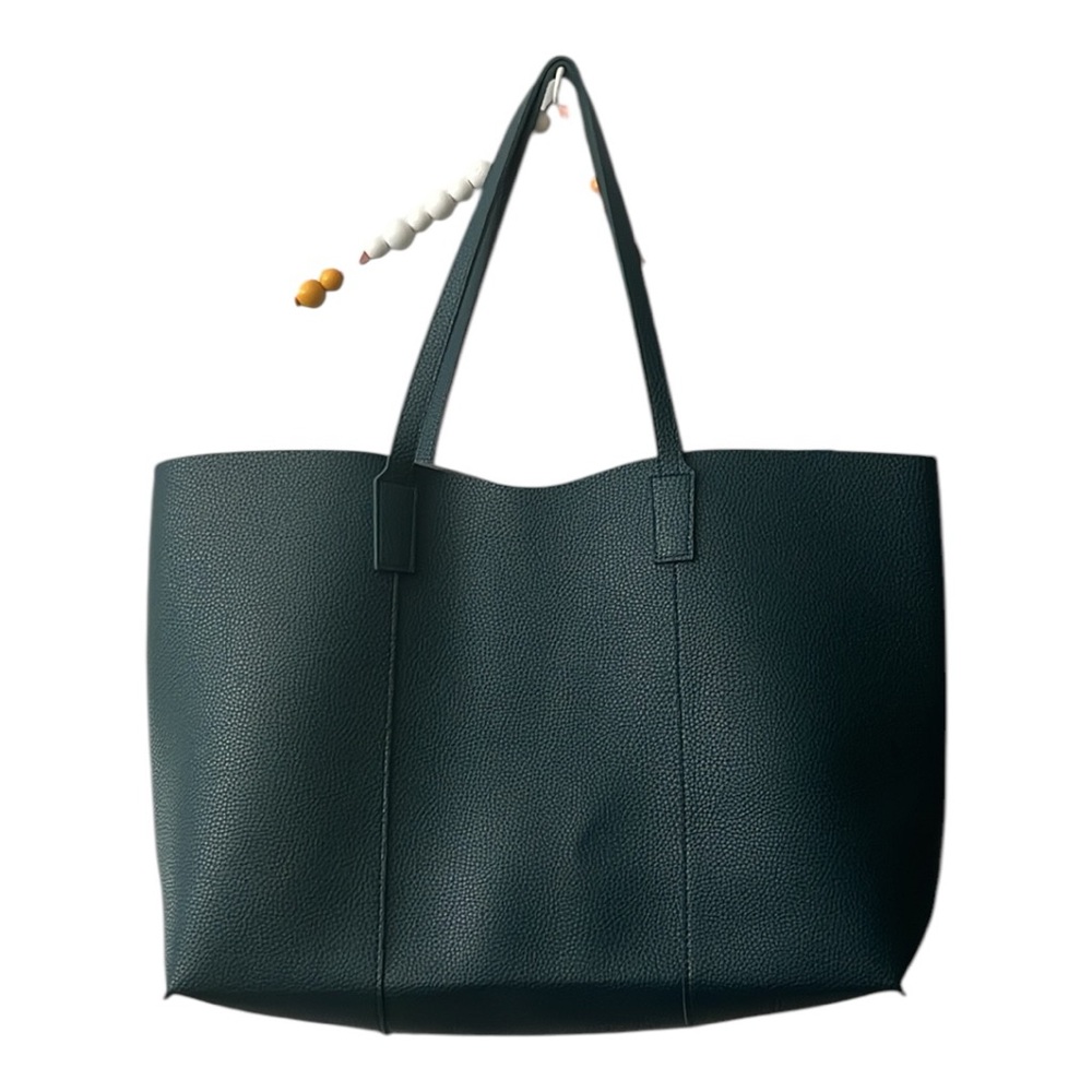 Macy’s Tote - Picture 9 of 9